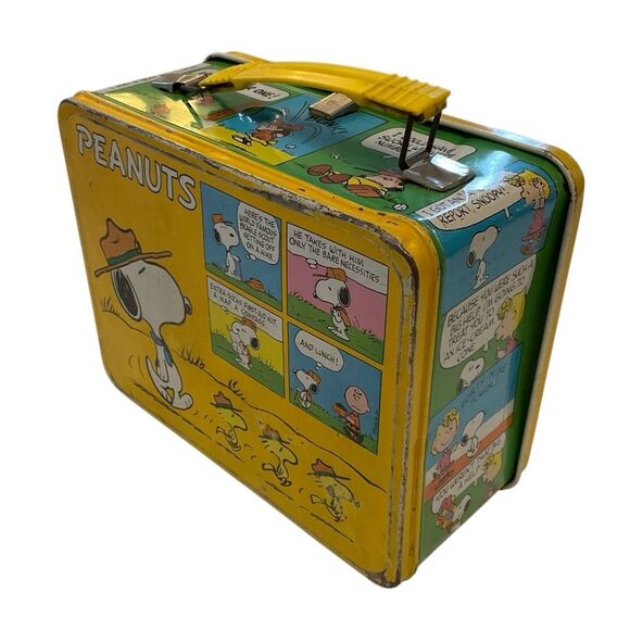 Vintage Peanuts Charlie Brown Metal Lunch Box by Thermos very clean! - Picture 6 of 16